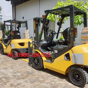 Xe nâng Komatsu 2.5 tấn mới